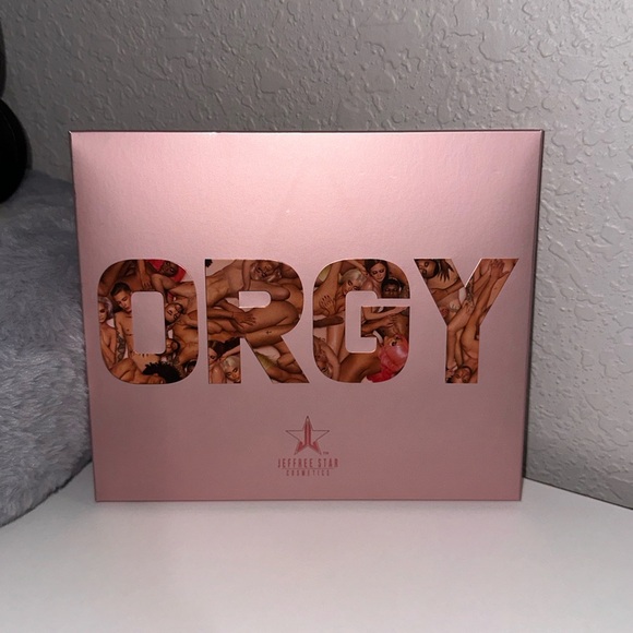 SOLD* NIB Orgy Pallet - Picture 7 of 7